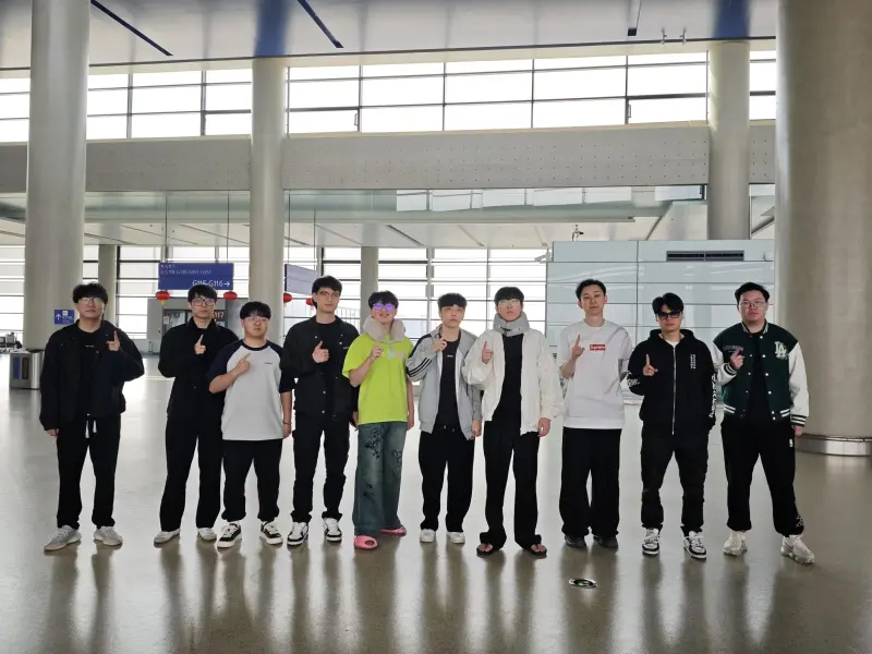 祝福EDG队伍返程在大师赛中再创辉煌，超越自我勇攀高峰！