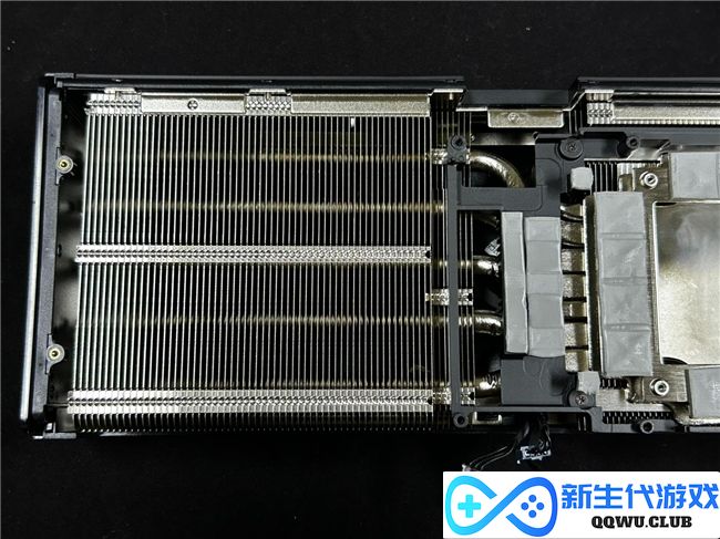 炫酷来袭，耕升 GeForce RTX 5070 Ti 炫光·超 OC带来超高性能